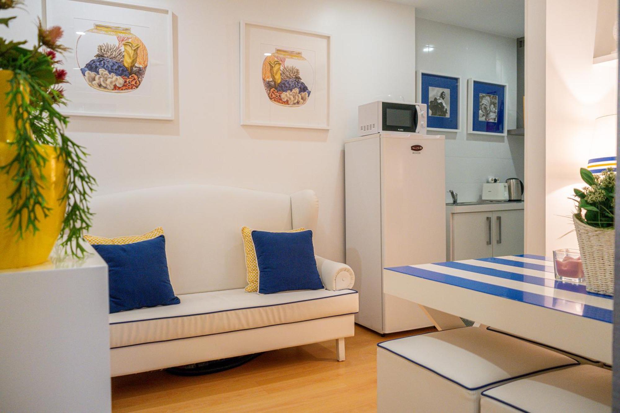 By The Sea - Nazare Bed & Breakfast Екстериор снимка