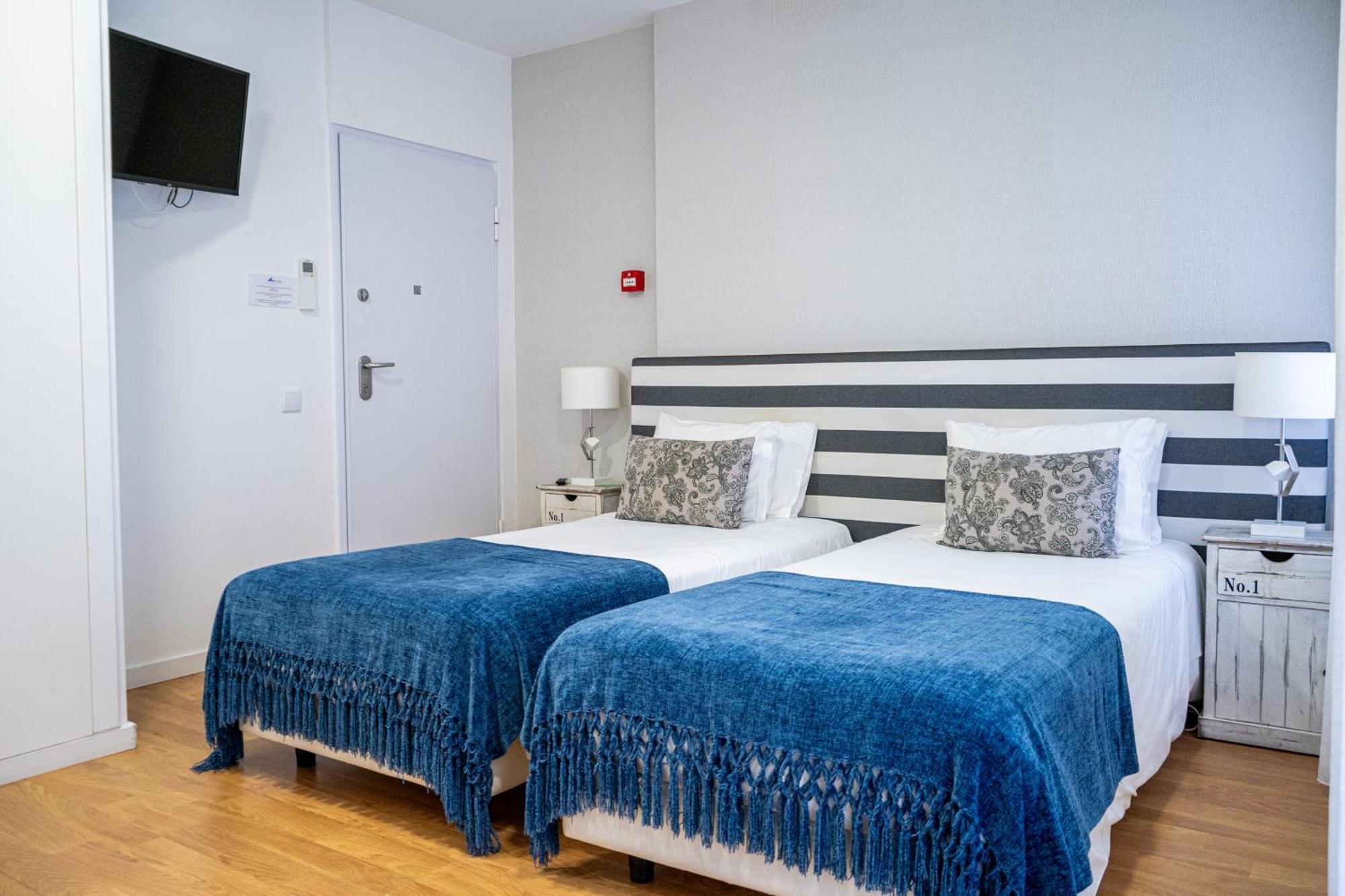 By The Sea - Nazare Bed & Breakfast Екстериор снимка