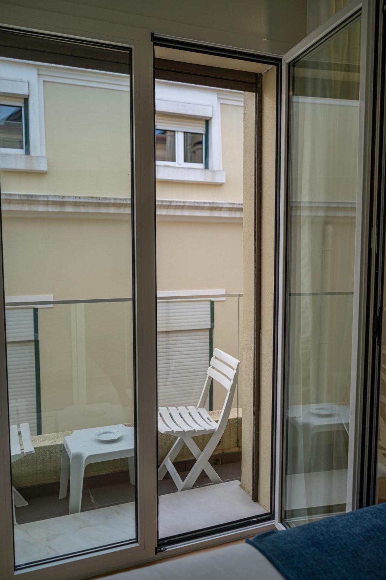 By The Sea - Nazare Bed & Breakfast Екстериор снимка