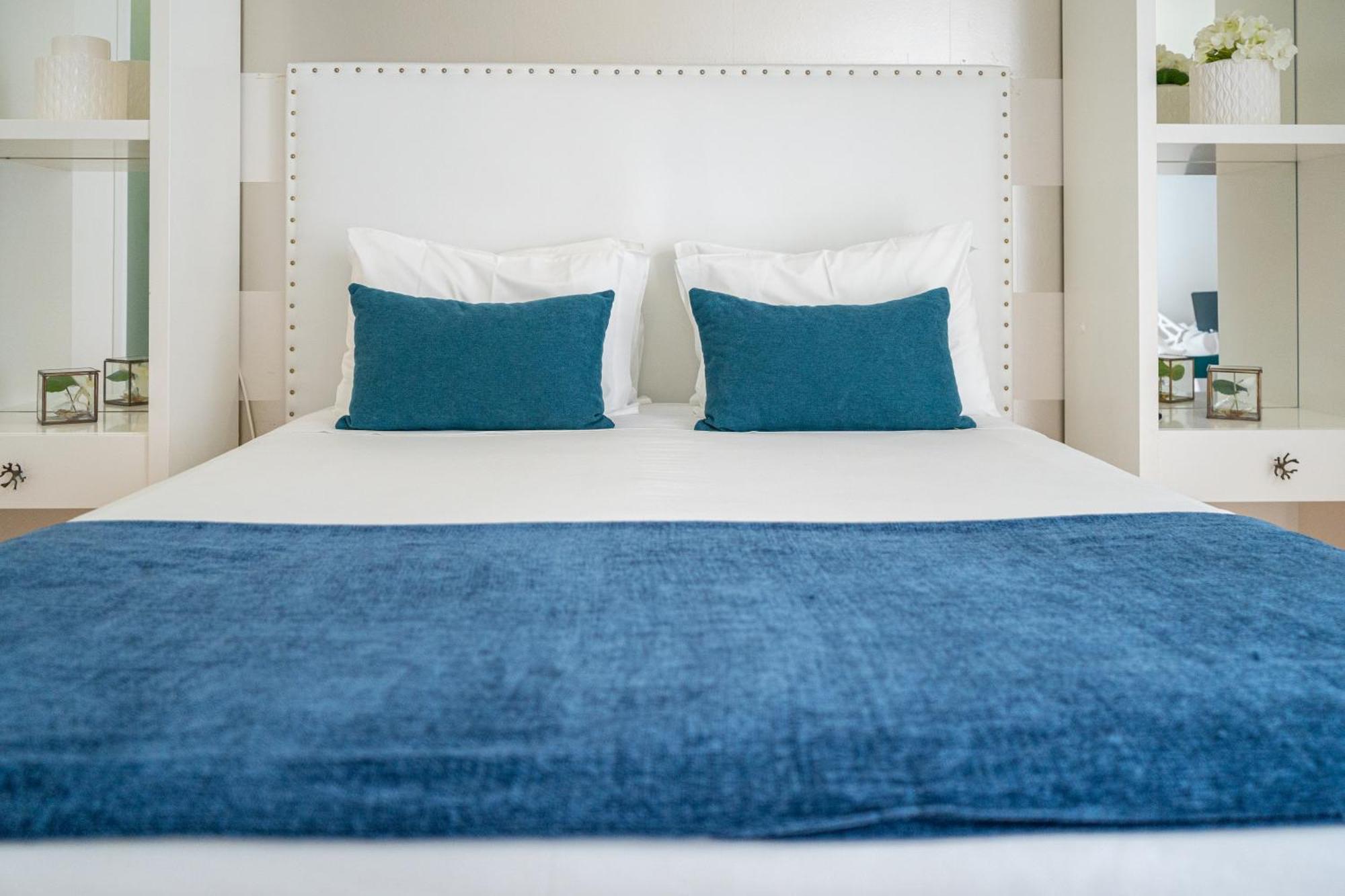 By The Sea - Nazare Bed & Breakfast Екстериор снимка
