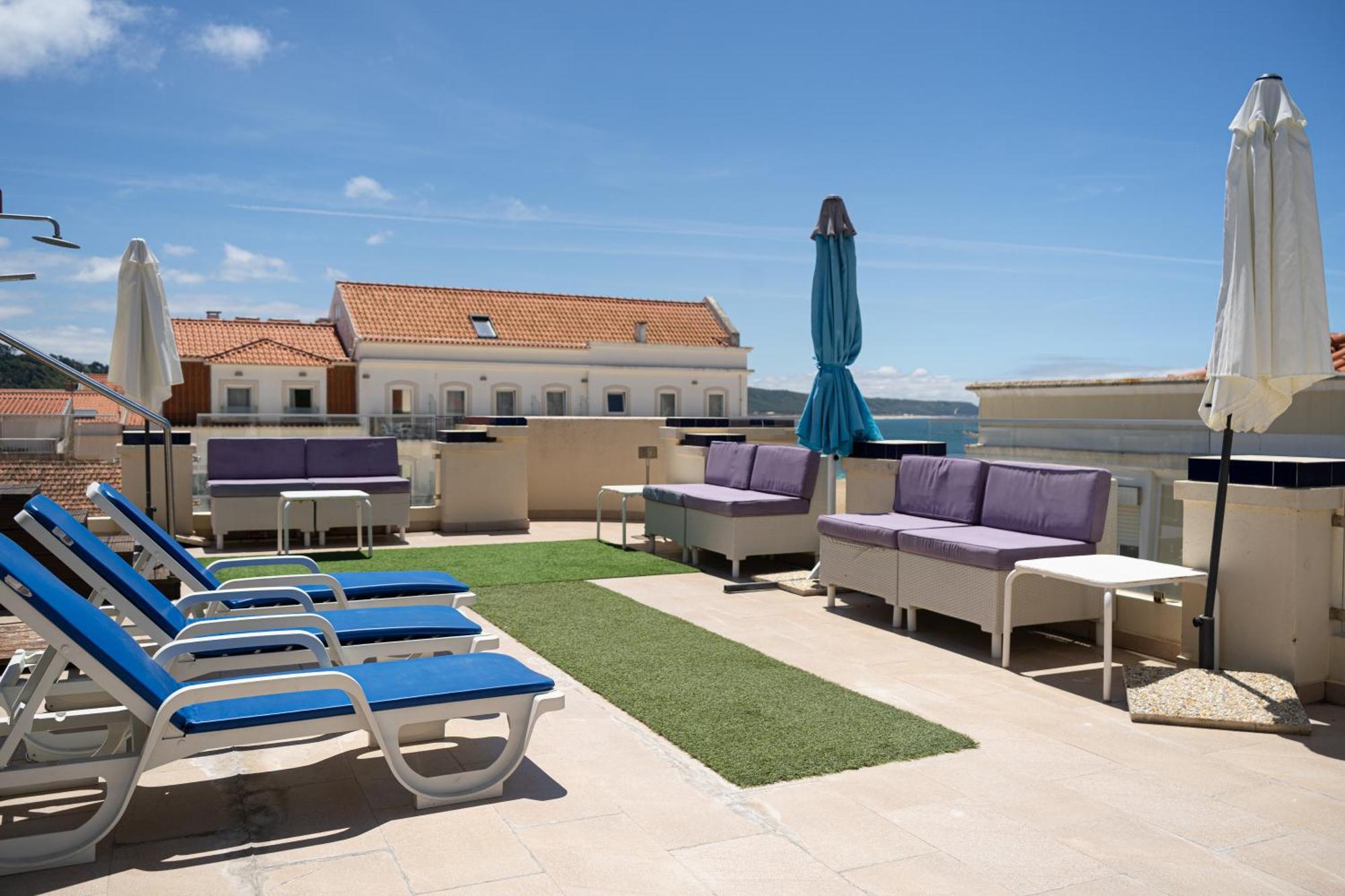 By The Sea - Nazare Bed & Breakfast Екстериор снимка